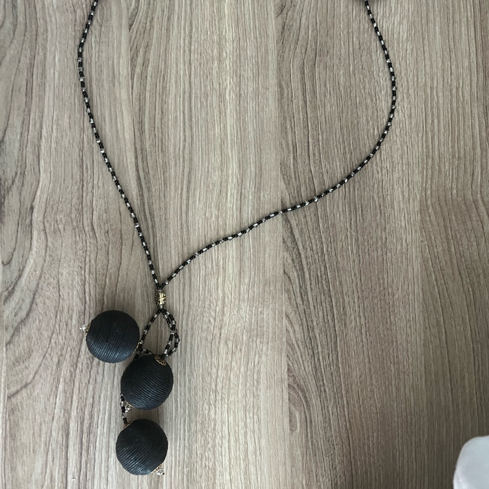 Thread Wrapped Ball Necklace, NWT - Picture 4 of 7